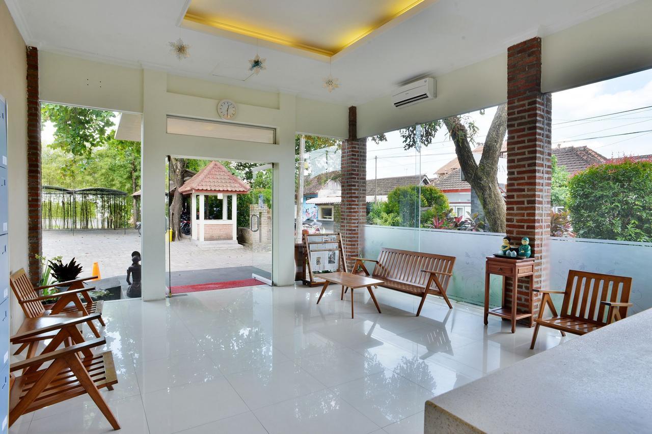 Zen Rooms Pakualaman Yogyakarta Exterior foto