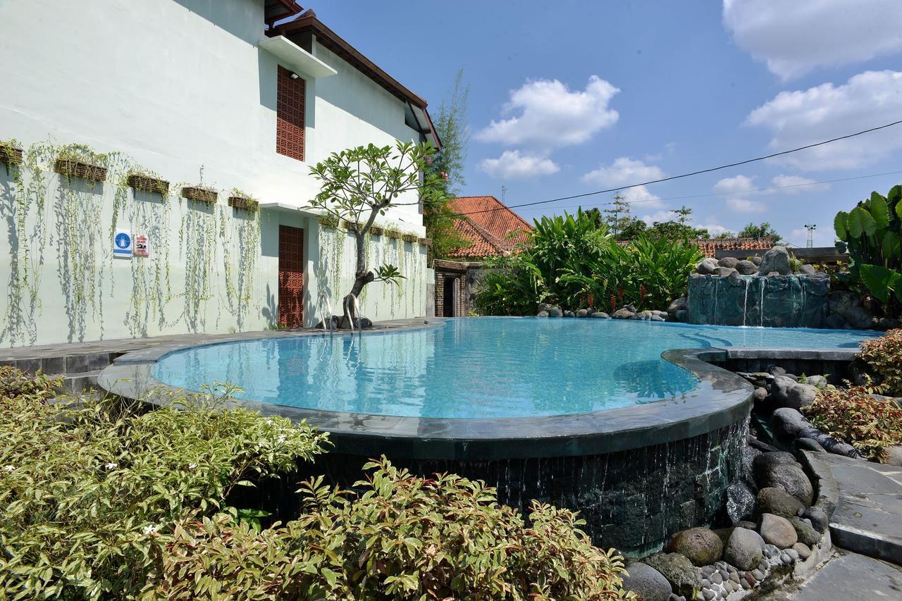 Zen Rooms Pakualaman Yogyakarta Exterior foto